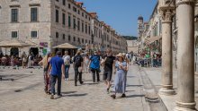 Fain: Ako ne bude novog vala pandemije, i ako se rat u Ukrajini ne proširi, imat ćemo čak i bolju turističku godinu od rekordne 2019.