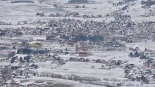 Iznenadni snijeg otežao promet u jugozapadnom dijelu BiH