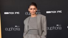 Nova ikona stila ne zna za pogreške: Zendaya izgleda senzacionalno u sivom od glave do pete