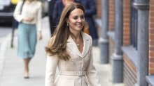 Ona ne zna za greške: Elegantnoj kombinaciji Kate Middleton teško je pronaći manu