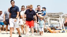 Elton John s obitelji i pratnjom okupirao Saint Tropez