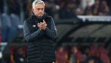 [FOTO] Jose Mourinho se emotivno slomio pa je onda svima objasnio zašto se tako rasplakao; mnoge će njegove riječi stegnuti oko srca