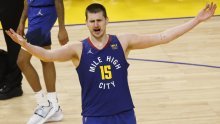 Nikola Jokić opet je potukao konkurenciju; drugi puta u nizu izabran je za najkorisnijeg igrača NBA-a što je jednu zvijezdu šokiralo