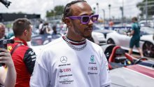 Lewis Hamilton i dalje ignorira zabranu te riskira novčanu kaznu i kaznene bodove