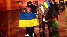 Dirljiv prizor: Frontmen ukrajinskog benda koji je pobijedio na Eurosongu oprostio se s djevojkom i otišao u rat