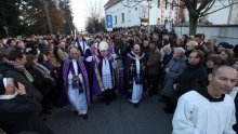 Deset tisuća vjernika i 300 svećenika ispratilo fra Zvjezdana