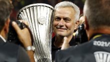 Savršeni Jose Mourinho nije izdržao, emotivno se slomio i rasplakao; njegove izjave dirnut će u srca ne samo navijače Rome nego i drugih klubova koje je vodio