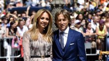 Vrjednije od trofeja Lige prvaka: Luka Modrić oduševio fanove novim fotografijama sa suprugom i djecom