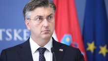 Plenković poručio Srbiji da nije vrijeme za sjedenje na dvjema stolicama: 'Mora dobro paziti čiju stranu bira'