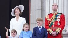 Brižan i zabavan otac: Princ William osvanuo na novoj preslatkoj fotografiji sa svoje troje dječice