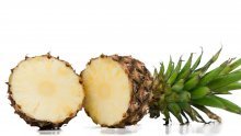 Uz ovaj mali trik više nikada nećete posegnuti za nožem kada poželite pojesti ananas