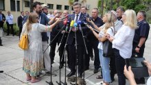 [FOTO/VIDEO] Dok je Plenković davao izjavu, pozornost je ukrala neočekivana gošća