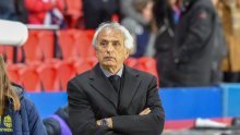 Vahid Halilhodžić pobjeđuje, spreman je na kompromise, ima autoritet znanja, a Marokanci ga i dalje ponižavaju. Žele ga se riješiti...