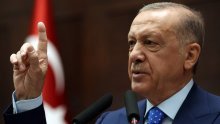 Erdogan i Putin u telefonskom razgovoru raspravljali o mogućnostima izvoza žitarica iz Ukrajine