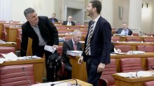 Pernar: Krave krive za stakleničke plinove; Bulj: Hrvatska ionako nema goveda