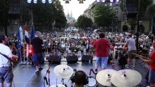 [FOTO] Zagreb proslavio Dan antifašističke borbe uz koncert TBF-a: Pogledajte tko je sve došao na Trg žrtava fašizma