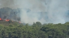 [VIDEO] Požar kod Hvara: Gusti dim uzdiže se nad uvalom Vlaka