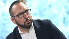 Tomašević: Uvodimo red u situaciju gdje netko kulturnom manifestacijom nazove stavljanje kafića na javnu površinu