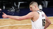 Srpskom košarkašu ni sada nije zadrhtala ruka; stavio je potpis na ugovor kakvog još nitko nije potpisao u NBA ligi