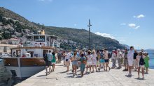 Ministarstvo odbacuje tvrdnju da Cro karticu nigdje ne primaju: Hrvatska turistička kartica funkcionira