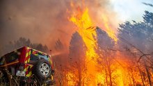 Požari bukte jugozapadnom Francuskom, vatra progutala 10.000 hektara, evakuirano više od 12.200 ljudi