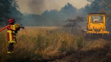 Padaju temperature u Francuskoj; požari konačno dolaze pod kontrolu