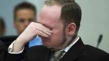 Breivik se žali na 'neljudske uvjete' u zatvoru