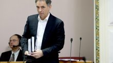 Pupovac: Nije problem kapa, nego ono što je ispod kape