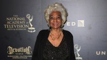 Umrla glumica Nichelle Nichols, prva poručnica Uhura iz 'Zvjezdanih staza'