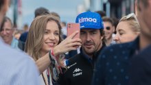 Fernando Alonso opet mijenja momčad; poziv milijardera nije mogao odbiti, a poznat je i glavni razlog ovog transfera