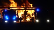 [FOTO/VIDEO] Veliki požar na Žitnjaku, izgorjele zgrade i skladište tvrtke za pakiranje