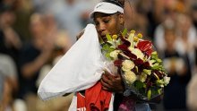 Serena Williams se slomila pred gledateljima; teško je pronalazila riječi, glas joj je drhtao, suze su samo krenule...