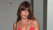 Zbogom dugim uvojcima: Helena Christensen odvažila se na hrabri rez i otkrila potpuno novi imidž