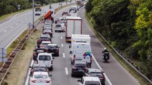 Teška prometna nesreća na zagrebačkoj obilaznici: Sudarilo se nekoliko vozila, kolona je duga gotovo 10 kilometara