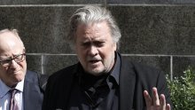 SAD: Steve Bannon optužen za pranje novca i kovanje urote