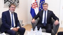 Hrvatska i lokalni čelnici pozvali Hrvate da se ne boje izjasniti na popisu u Srbiji