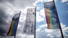 Prvi Europride otvoren u Beogradu podizanjem zastave