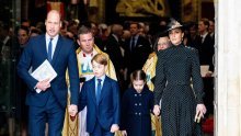 Nakon dugog vijećanja odlučeno je da princ George i princeza Charlotte stižu na sprovod, a tamo će imati posebno mjesto