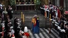 [FOTO/VIDEO] Ispraćaj kraljice Elizabete II: Pogledajte kako je izgledala misa u Westminsterskoj opatiji pred dvije tisuće visokih gostiju