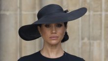 Meghan Markle prije odlaska u Ameriku zahtijeva razgovor 'jedan na jedan' s kraljem Charlesom III