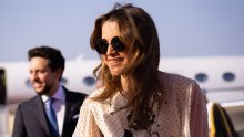 Jordanska kraljica Rania izgleda prelijepo u haljini šarmantnog uzorka koji nikad neće izaći iz mode