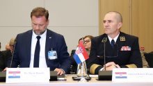 Banožić i admiral Hranj na sastanku ministara Obrambene kontaktne skupine za Ukrajinu u Bruxellesu