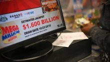 Izvlačenje danas: Jackpot na američkoj lutriji Powerball dosegnuo 1,6 milijardi dolara, šanse za dobitak 1 naprema 292 milijuna