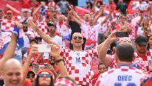 [FOTO] Marokanci dominirali na tribinama, ali kvadratića nije nedostajalo: Kroz fotografije doživite atmosferu na stadionu Al Bajt