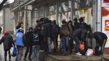 Pucnjava među migrantima u vojvođanskom Horgošu; jedan mladić ranjen