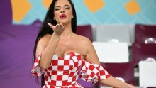 Najpoznatija hrvatska navijačica Ivana Knoll Vatrene bodri u oskudnijem izdanju; haljinica otkriva malo previše