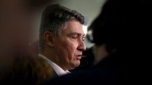 Milanović zbog telefoniranja s Cerarom kasnio na VNS