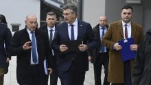 [FOTO] Plenković u Petrinji poručio da će država ispuniti obećanja. Obuka ukrajinskih vojnika? 'Za nas je to win-win'