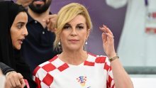 Kolinda je najvatrenija navijačica: U dresu bodri Vatrene, a pri tome ne zaboravlja ni na modne trendove