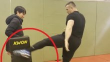 Cro Cop objavio video s japanskim novinarom koji je zamolio da ga udari. Evo kako je prošao: Ovako želim da i naši danas igraju!